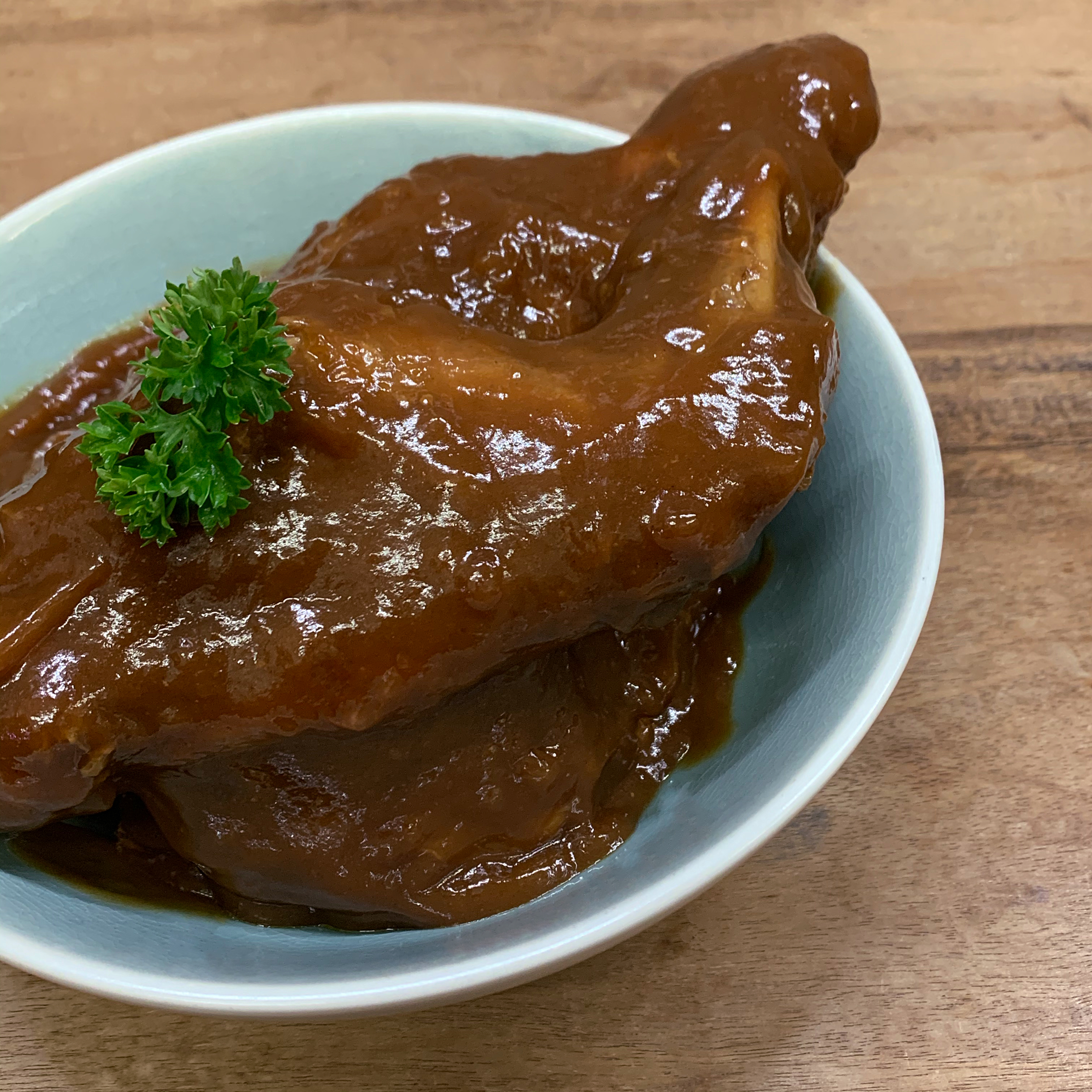 Konijnenbillen in bruine saus